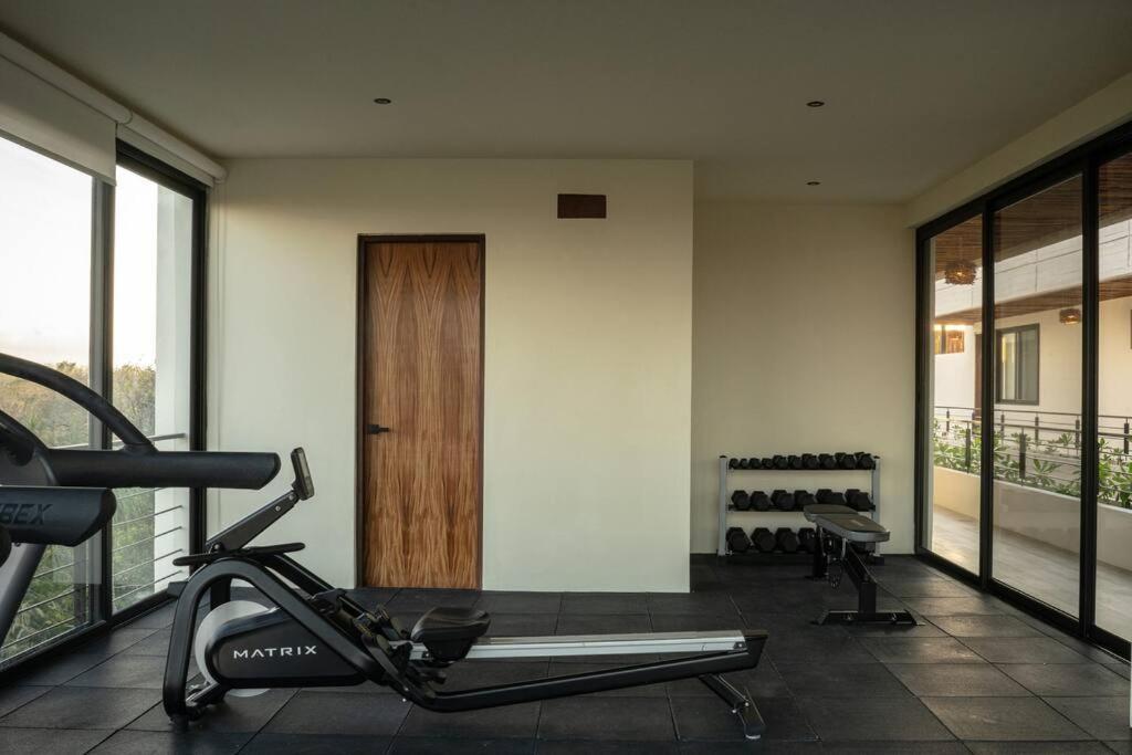 Apartment New 2 Bed Bath -