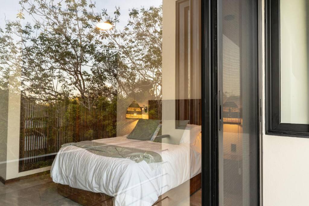 Apartment New 2 Bed Bath -